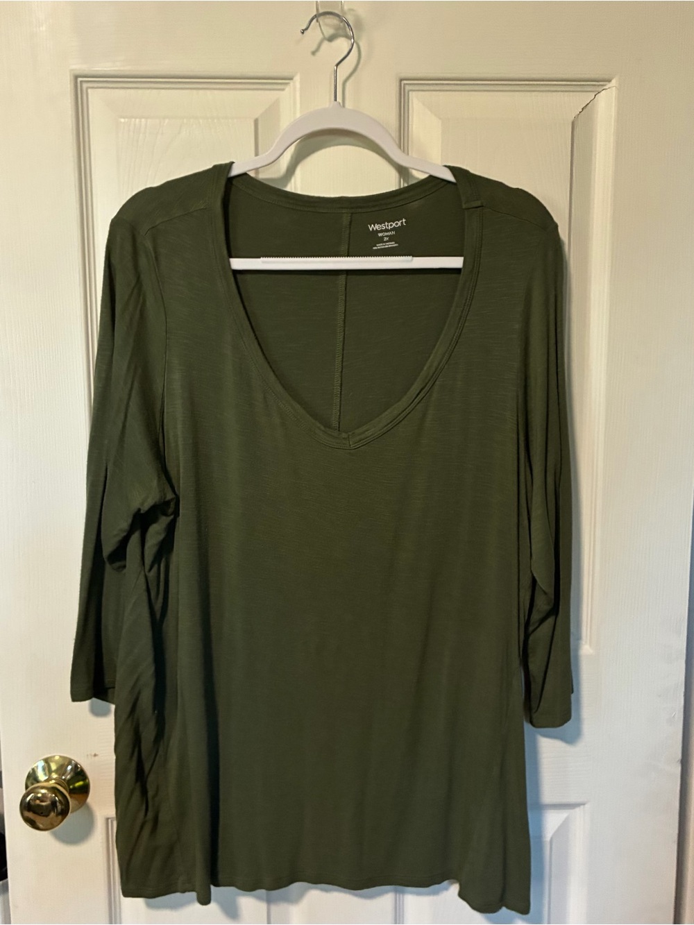 Westport Olive V-Neck 3/4 Sleeve Women's Tee